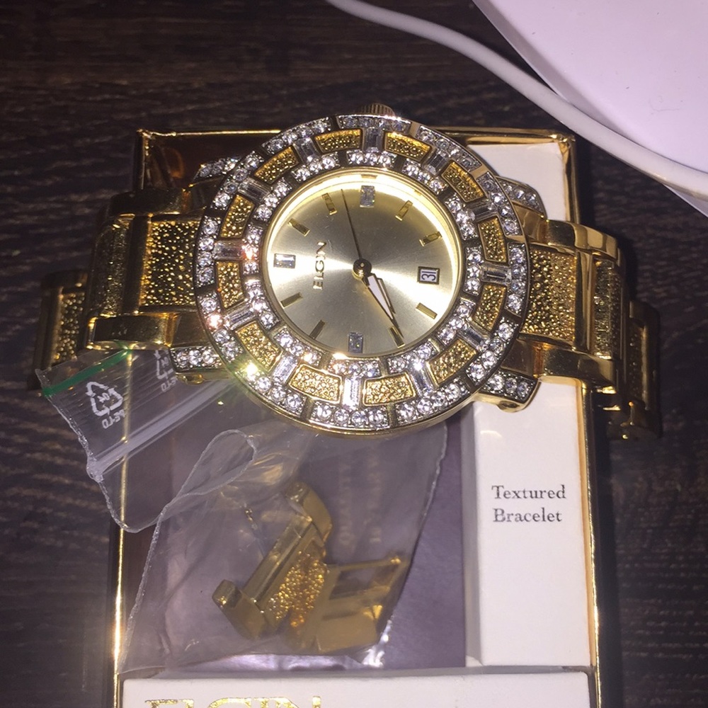 Diamond Watch ( Box + Links Included ) - Picture 3 of 3